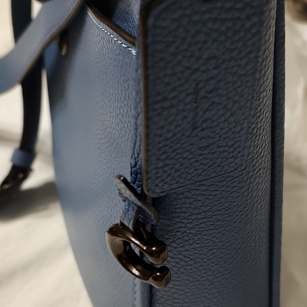 Coach Handbag - Picture 4 of 13